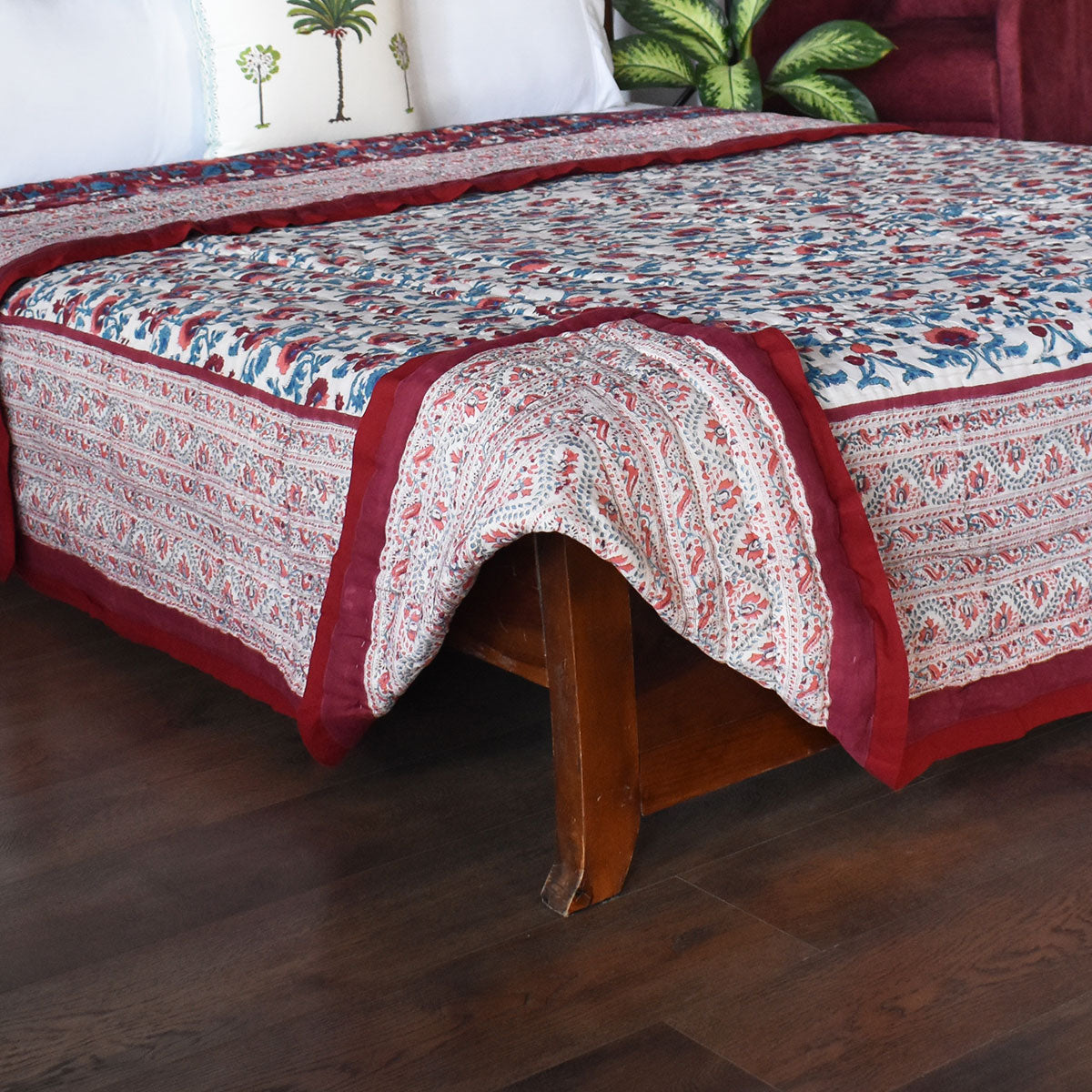 •	King Size Jaipuri Razai | Rukhsana Maroon Gud 105823