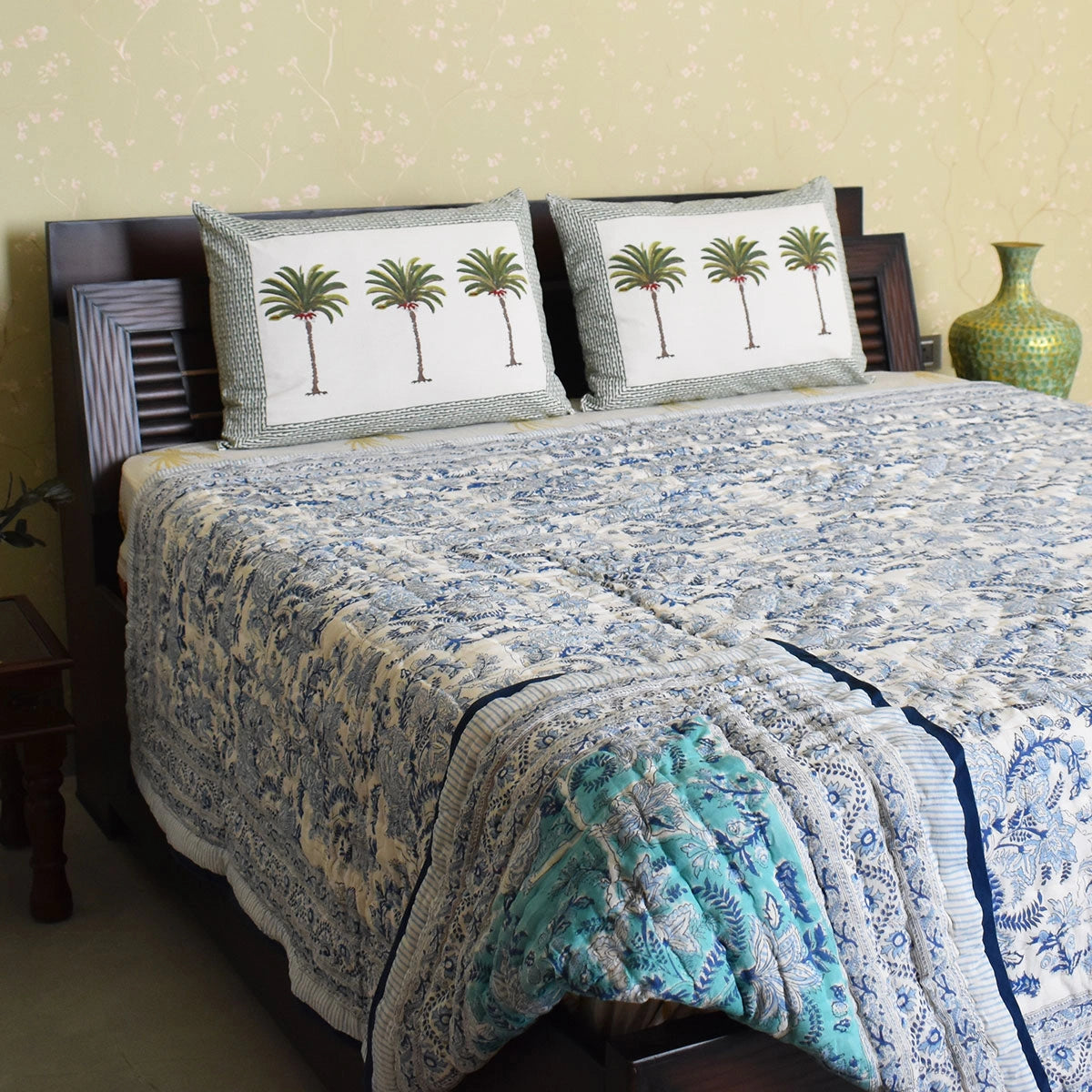 90x108 Inch Oversized Cotton Queen Size Quilt | Bela Bristol Blue 601091