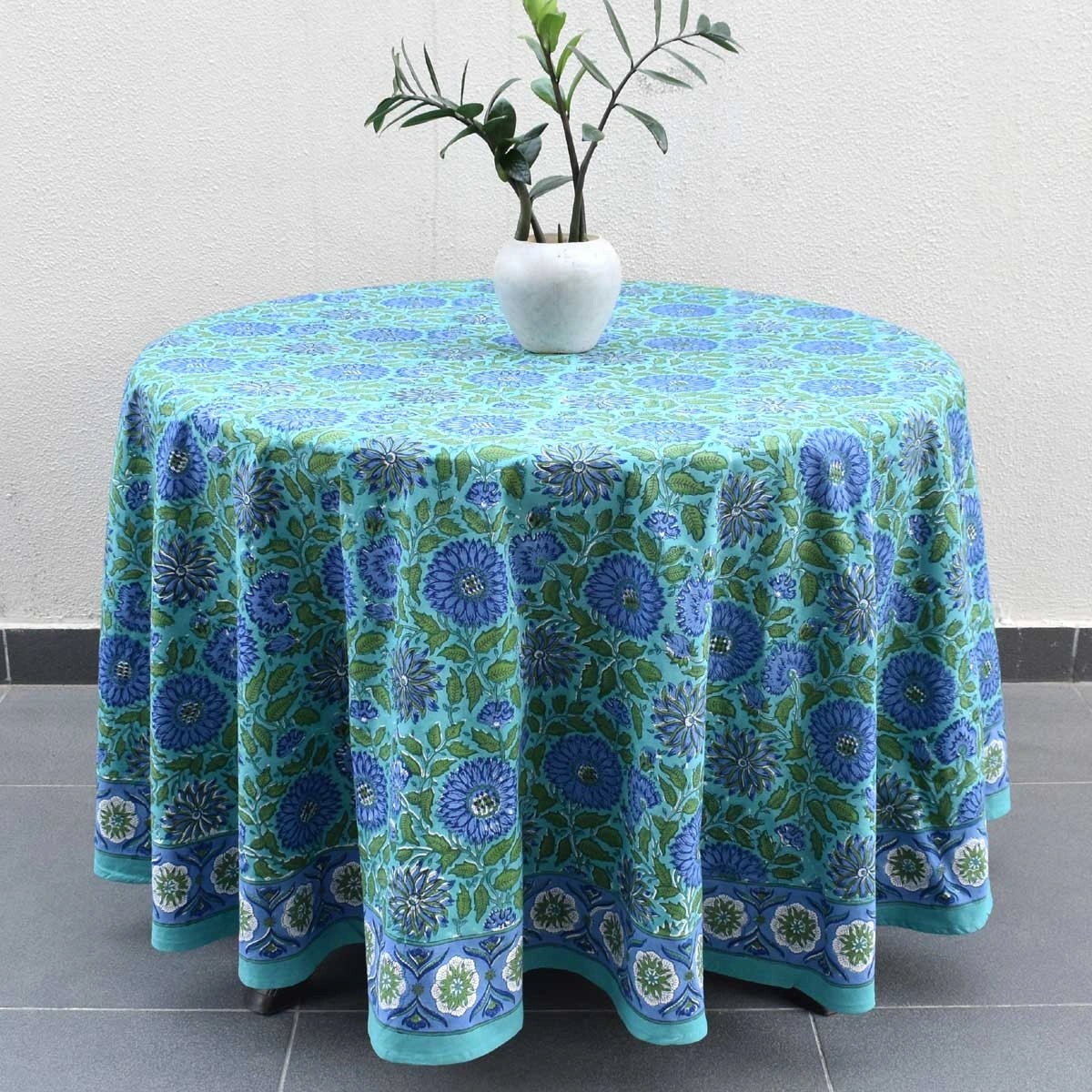 Jaipuri Hand Block Round Design Surajmukhi Blue Gud