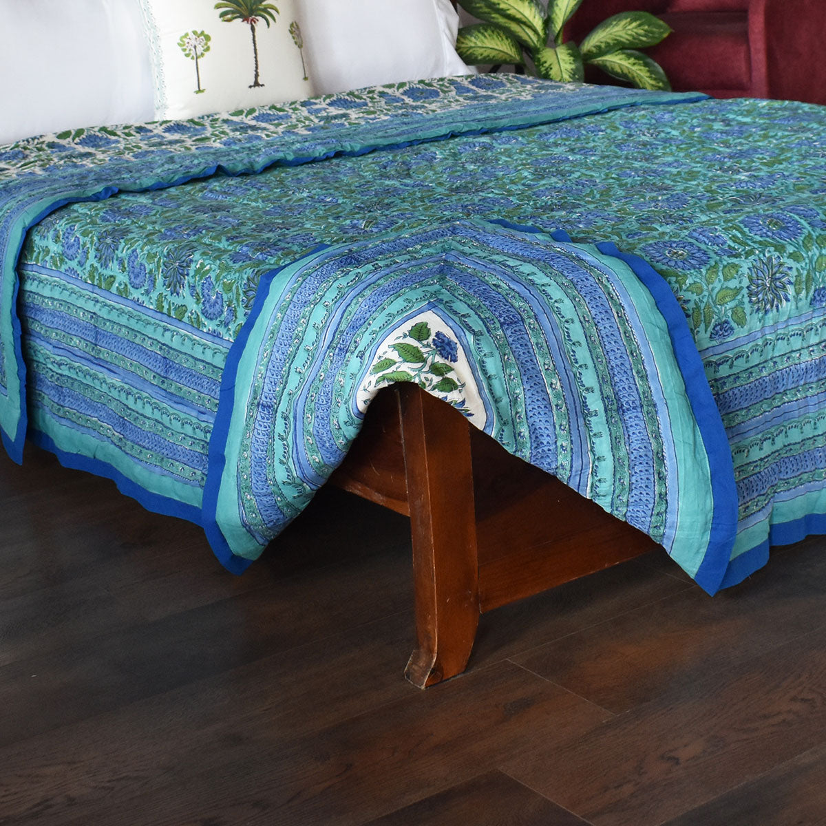 •	Hand Block Printed Bedding King Size Quilt | Surajmukhi Blue Gud 106164
