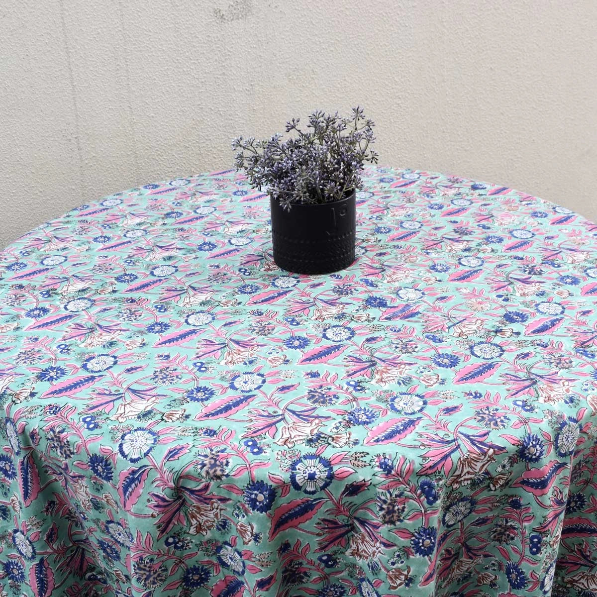High-Quality Cotton Round Linen | Wild Flower Ocean Gud 106179