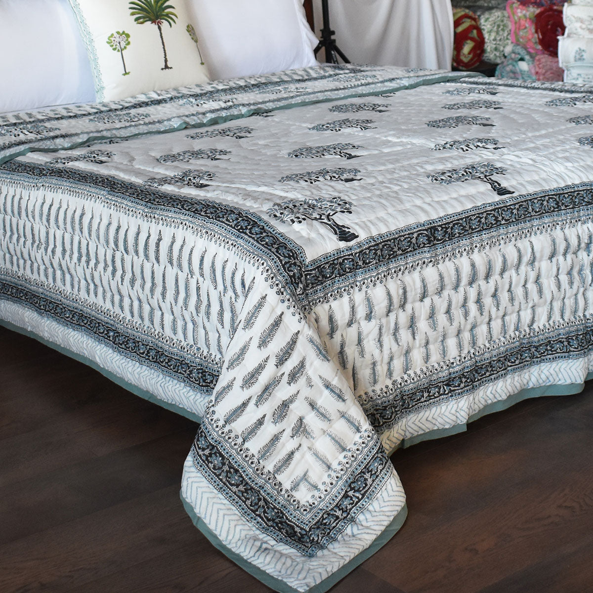 Queen Size Soft Cotton Quilt Handmade | Winter Fall Tree Grey 107195