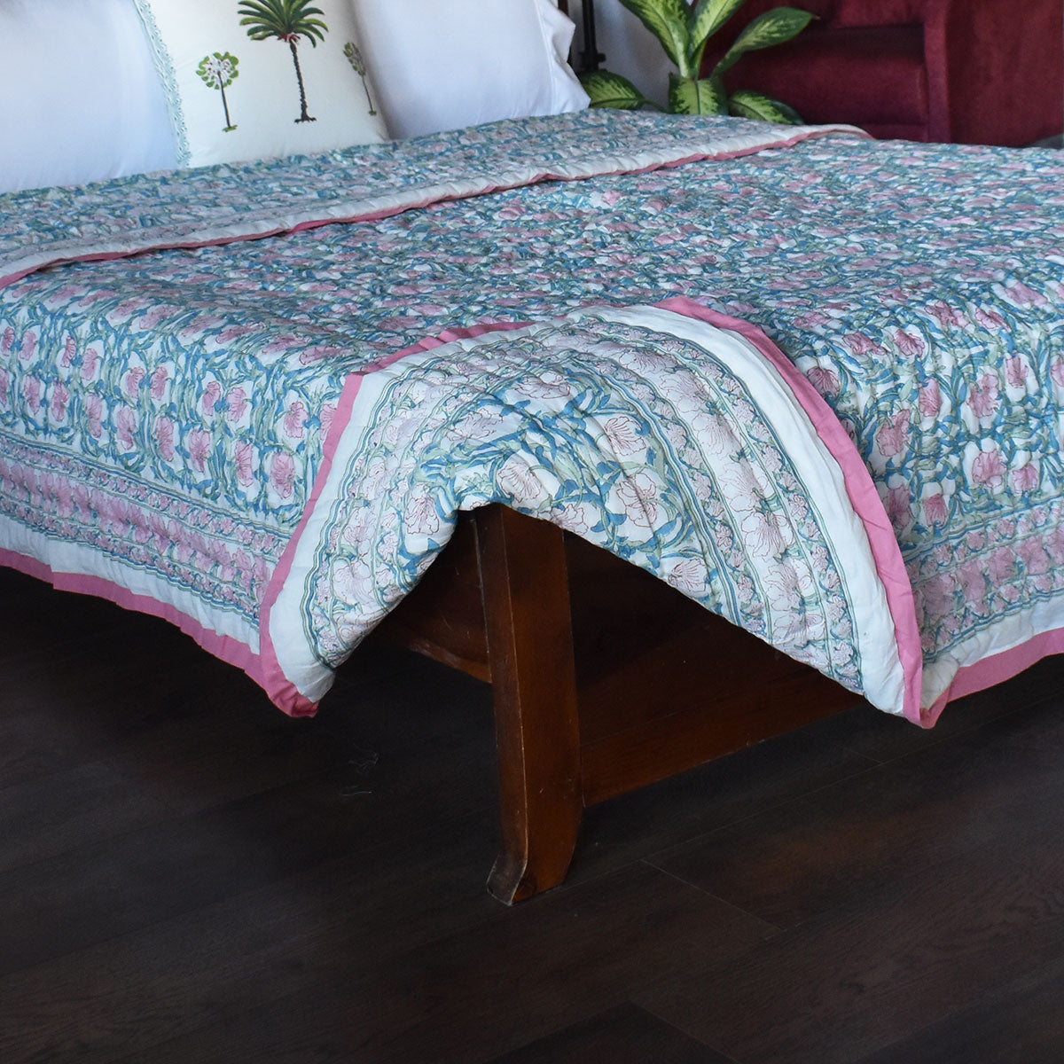 Hand Block Printed Cotton Quilt King Size | Bauhaus Pink Flower 601774