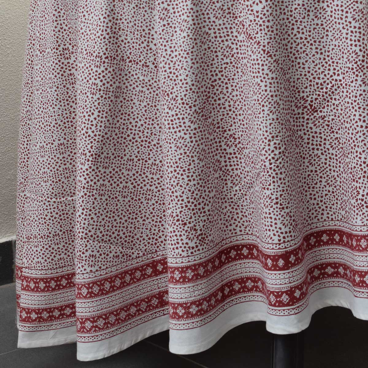 Round 220 cms Cotton French Design Table Cover | EKR 17