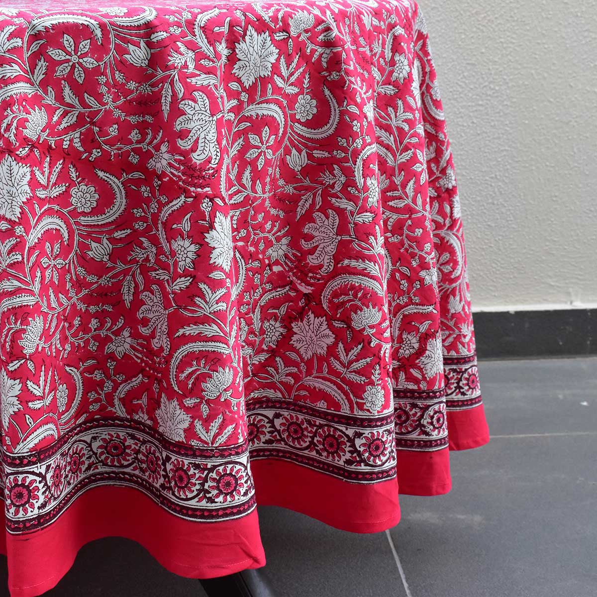 Round 220 cms Cotton French Design Table Cover | Wild Flower Christmas 202515