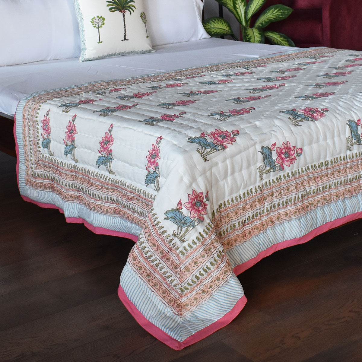 Hand Block Printed Cotton Twin Size Quilt |  Castle Creeper 251210