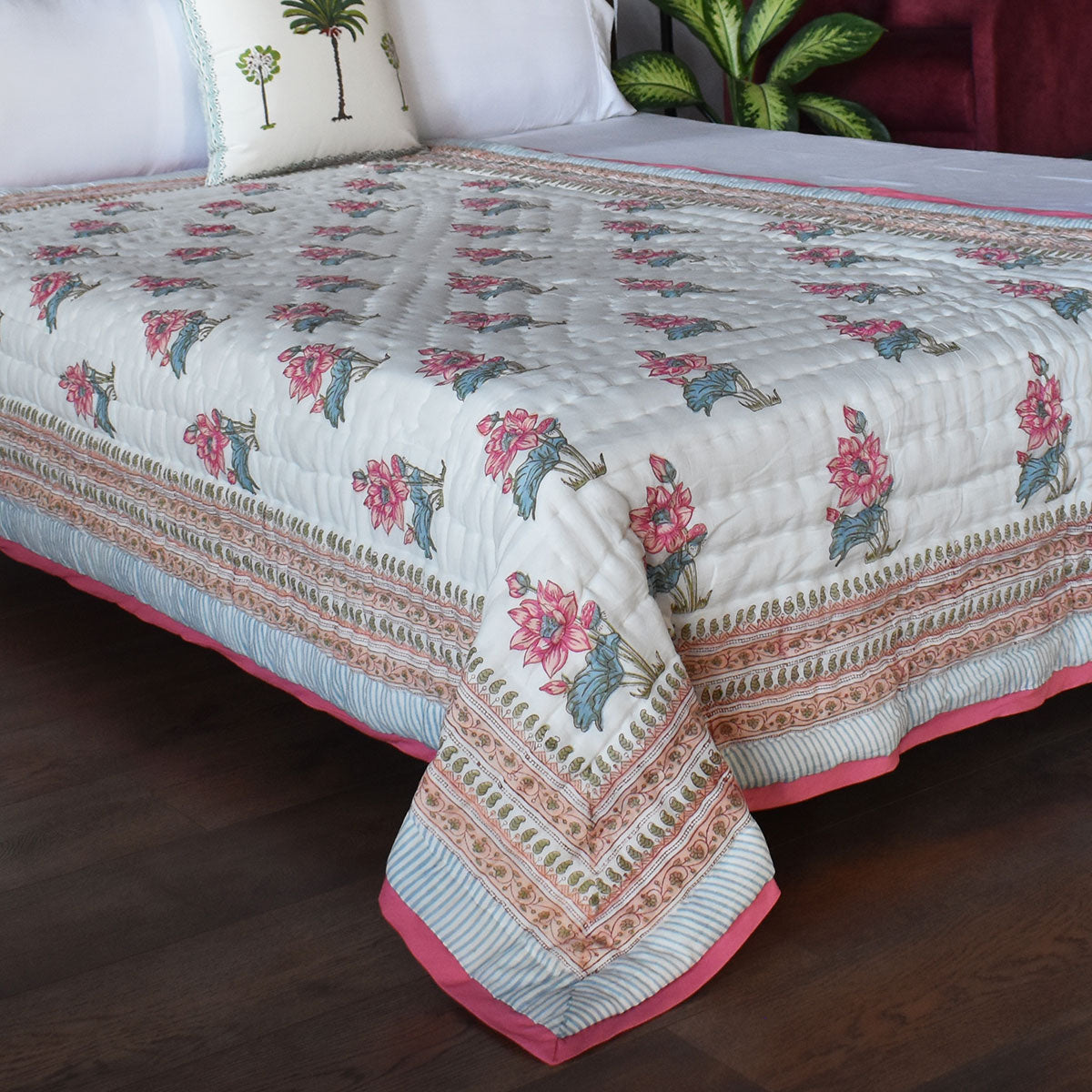 Hand Block Printed Cotton Twin Size Quilt |  Castle Creeper 251210